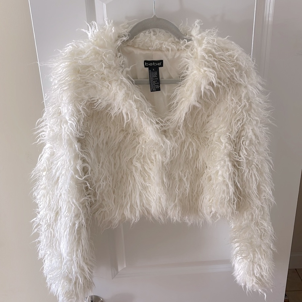 bebe vintage fuzzy furry jacket coat off white cream L Large